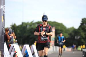 BIB: 0061
                            <button type="button" onclick="openModal(5126528)" class="btn btn-primary btn-sm float-right btn-popup" data-toggle="modal" data-target=".modal-high-quality">
                        <i class="fas fa-shopping-cart"></i> Add to Cart
                    </button>
                                            <button type="button" onclick="isThisMe(5126528, true)" class="btn btn-success btn-sm float-right btn-popup btn-isme hidden" data-toggle="tooltip" data-placement="bottom" title="นี่คือรูปของคุณใช่ไหม คลิกที่นี่เพื่อเอาเข้าอัลบั้ม">
                        <i class="fas fa-plus"></i> Add to album
                    </button>
                    <button type="button" onclick="isThisMe(5126528, false)" class="btn btn-warning btn-sm float-right btn-popup btn-isnotme hidden">
                        <i class="fas fa-ban"></i> Remove from album
                    </button>