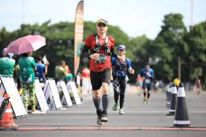 BIB: 03721
                            <button type="button" onclick="openModal(5136825)" class="btn btn-primary btn-sm float-right btn-popup" data-toggle="modal" data-target=".modal-high-quality">
                        <i class="fas fa-shopping-cart"></i> Add to Cart
                    </button>
                                            <button type="button" onclick="isThisMe(5136825, true)" class="btn btn-success btn-sm float-right btn-popup btn-isme hidden" data-toggle="tooltip" data-placement="bottom" title="นี่คือรูปของคุณใช่ไหม คลิกที่นี่เพื่อเอาเข้าอัลบั้ม">
                        <i class="fas fa-plus"></i> Add to album
                    </button>
                    <button type="button" onclick="isThisMe(5136825, false)" class="btn btn-warning btn-sm float-right btn-popup btn-isnotme hidden">
                        <i class="fas fa-ban"></i> Remove from album
                    </button>