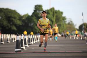 BIB: 436
                            <button type="button" onclick="openModal(4949826)" class="btn btn-primary btn-sm float-right btn-popup" data-toggle="modal" data-target=".modal-high-quality">
                        <i class="fas fa-shopping-cart"></i> Add to Cart
                    </button>
                                            <button type="button" onclick="isThisMe(4949826, true)" class="btn btn-success btn-sm float-right btn-popup btn-isme hidden" data-toggle="tooltip" data-placement="bottom" title="นี่คือรูปของคุณใช่ไหม คลิกที่นี่เพื่อเอาเข้าอัลบั้ม">
                        <i class="fas fa-plus"></i> Add to album
                    </button>
                    <button type="button" onclick="isThisMe(4949826, false)" class="btn btn-warning btn-sm float-right btn-popup btn-isnotme hidden">
                        <i class="fas fa-ban"></i> Remove from album
                    </button>