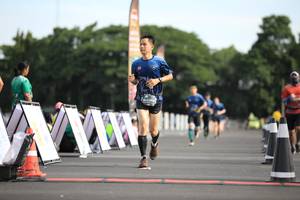 BIB: 035
                            <button type="button" onclick="openModal(5109379)" class="btn btn-primary btn-sm float-right btn-popup" data-toggle="modal" data-target=".modal-high-quality">
                        <i class="fas fa-shopping-cart"></i> Add to Cart
                    </button>
                                            <button type="button" onclick="isThisMe(5109379, true)" class="btn btn-success btn-sm float-right btn-popup btn-isme hidden" data-toggle="tooltip" data-placement="bottom" title="นี่คือรูปของคุณใช่ไหม คลิกที่นี่เพื่อเอาเข้าอัลบั้ม">
                        <i class="fas fa-plus"></i> Add to album
                    </button>
                    <button type="button" onclick="isThisMe(5109379, false)" class="btn btn-warning btn-sm float-right btn-popup btn-isnotme hidden">
                        <i class="fas fa-ban"></i> Remove from album
                    </button>