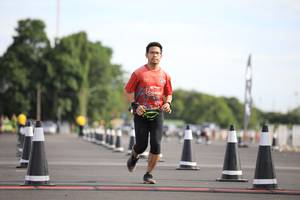 BIB: 408
                            <button type="button" onclick="openModal(5104521)" class="btn btn-primary btn-sm float-right btn-popup" data-toggle="modal" data-target=".modal-high-quality">
                        <i class="fas fa-shopping-cart"></i> Add to Cart
                    </button>
                                            <button type="button" onclick="isThisMe(5104521, true)" class="btn btn-success btn-sm float-right btn-popup btn-isme hidden" data-toggle="tooltip" data-placement="bottom" title="นี่คือรูปของคุณใช่ไหม คลิกที่นี่เพื่อเอาเข้าอัลบั้ม">
                        <i class="fas fa-plus"></i> Add to album
                    </button>
                    <button type="button" onclick="isThisMe(5104521, false)" class="btn btn-warning btn-sm float-right btn-popup btn-isnotme hidden">
                        <i class="fas fa-ban"></i> Remove from album
                    </button>