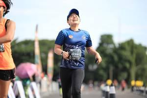 BIB: 0391
                            <button type="button" onclick="openModal(5128721)" class="btn btn-primary btn-sm float-right btn-popup" data-toggle="modal" data-target=".modal-high-quality">
                        <i class="fas fa-shopping-cart"></i> Add to Cart
                    </button>
                                            <button type="button" onclick="isThisMe(5128721, true)" class="btn btn-success btn-sm float-right btn-popup btn-isme hidden" data-toggle="tooltip" data-placement="bottom" title="นี่คือรูปของคุณใช่ไหม คลิกที่นี่เพื่อเอาเข้าอัลบั้ม">
                        <i class="fas fa-plus"></i> Add to album
                    </button>
                    <button type="button" onclick="isThisMe(5128721, false)" class="btn btn-warning btn-sm float-right btn-popup btn-isnotme hidden">
                        <i class="fas fa-ban"></i> Remove from album
                    </button>