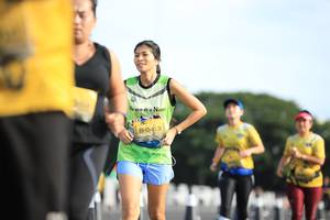 BIB: 0413
                            <button type="button" onclick="openModal(4974397)" class="btn btn-primary btn-sm float-right btn-popup" data-toggle="modal" data-target=".modal-high-quality">
                        <i class="fas fa-shopping-cart"></i> Add to Cart
                    </button>
                                            <button type="button" onclick="isThisMe(4974397, true)" class="btn btn-success btn-sm float-right btn-popup btn-isme hidden" data-toggle="tooltip" data-placement="bottom" title="นี่คือรูปของคุณใช่ไหม คลิกที่นี่เพื่อเอาเข้าอัลบั้ม">
                        <i class="fas fa-plus"></i> Add to album
                    </button>
                    <button type="button" onclick="isThisMe(4974397, false)" class="btn btn-warning btn-sm float-right btn-popup btn-isnotme hidden">
                        <i class="fas fa-ban"></i> Remove from album
                    </button>