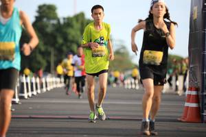 BIB: 0592
                            <button type="button" onclick="openModal(4950882)" class="btn btn-primary btn-sm float-right btn-popup" data-toggle="modal" data-target=".modal-high-quality">
                        <i class="fas fa-shopping-cart"></i> Add to Cart
                    </button>
                                            <button type="button" onclick="isThisMe(4950882, true)" class="btn btn-success btn-sm float-right btn-popup btn-isme hidden" data-toggle="tooltip" data-placement="bottom" title="นี่คือรูปของคุณใช่ไหม คลิกที่นี่เพื่อเอาเข้าอัลบั้ม">
                        <i class="fas fa-plus"></i> Add to album
                    </button>
                    <button type="button" onclick="isThisMe(4950882, false)" class="btn btn-warning btn-sm float-right btn-popup btn-isnotme hidden">
                        <i class="fas fa-ban"></i> Remove from album
                    </button>