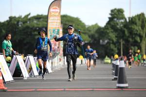 BIB: 
                            <button type="button" onclick="openModal(5105451)" class="btn btn-primary btn-sm float-right btn-popup" data-toggle="modal" data-target=".modal-high-quality">
                        <i class="fas fa-shopping-cart"></i> Add to Cart
                    </button>
                                            <button type="button" onclick="isThisMe(5105451, true)" class="btn btn-success btn-sm float-right btn-popup btn-isme hidden" data-toggle="tooltip" data-placement="bottom" title="นี่คือรูปของคุณใช่ไหม คลิกที่นี่เพื่อเอาเข้าอัลบั้ม">
                        <i class="fas fa-plus"></i> Add to album
                    </button>
                    <button type="button" onclick="isThisMe(5105451, false)" class="btn btn-warning btn-sm float-right btn-popup btn-isnotme hidden">
                        <i class="fas fa-ban"></i> Remove from album
                    </button>