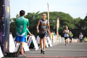 BIB: 1101
                            <button type="button" onclick="openModal(5100381)" class="btn btn-primary btn-sm float-right btn-popup" data-toggle="modal" data-target=".modal-high-quality">
                        <i class="fas fa-shopping-cart"></i> Add to Cart
                    </button>
                                            <button type="button" onclick="isThisMe(5100381, true)" class="btn btn-success btn-sm float-right btn-popup btn-isme hidden" data-toggle="tooltip" data-placement="bottom" title="นี่คือรูปของคุณใช่ไหม คลิกที่นี่เพื่อเอาเข้าอัลบั้ม">
                        <i class="fas fa-plus"></i> Add to album
                    </button>
                    <button type="button" onclick="isThisMe(5100381, false)" class="btn btn-warning btn-sm float-right btn-popup btn-isnotme hidden">
                        <i class="fas fa-ban"></i> Remove from album
                    </button>