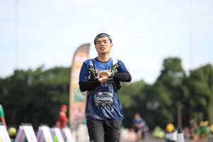 BIB: 0800
                            <button type="button" onclick="openModal(5105386)" class="btn btn-primary btn-sm float-right btn-popup" data-toggle="modal" data-target=".modal-high-quality">
                        <i class="fas fa-shopping-cart"></i> Add to Cart
                    </button>
                                            <button type="button" onclick="isThisMe(5105386, true)" class="btn btn-success btn-sm float-right btn-popup btn-isme hidden" data-toggle="tooltip" data-placement="bottom" title="นี่คือรูปของคุณใช่ไหม คลิกที่นี่เพื่อเอาเข้าอัลบั้ม">
                        <i class="fas fa-plus"></i> Add to album
                    </button>
                    <button type="button" onclick="isThisMe(5105386, false)" class="btn btn-warning btn-sm float-right btn-popup btn-isnotme hidden">
                        <i class="fas fa-ban"></i> Remove from album
                    </button>