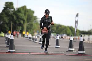 BIB: 0029
                            <button type="button" onclick="openModal(5123039)" class="btn btn-primary btn-sm float-right btn-popup" data-toggle="modal" data-target=".modal-high-quality">
                        <i class="fas fa-shopping-cart"></i> Add to Cart
                    </button>
                                            <button type="button" onclick="isThisMe(5123039, true)" class="btn btn-success btn-sm float-right btn-popup btn-isme hidden" data-toggle="tooltip" data-placement="bottom" title="นี่คือรูปของคุณใช่ไหม คลิกที่นี่เพื่อเอาเข้าอัลบั้ม">
                        <i class="fas fa-plus"></i> Add to album
                    </button>
                    <button type="button" onclick="isThisMe(5123039, false)" class="btn btn-warning btn-sm float-right btn-popup btn-isnotme hidden">
                        <i class="fas fa-ban"></i> Remove from album
                    </button>