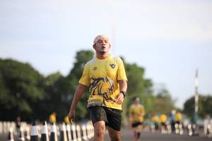 BIB: 552
                            <button type="button" onclick="openModal(4948241)" class="btn btn-primary btn-sm float-right btn-popup" data-toggle="modal" data-target=".modal-high-quality">
                        <i class="fas fa-shopping-cart"></i> Add to Cart
                    </button>
                                            <button type="button" onclick="isThisMe(4948241, true)" class="btn btn-success btn-sm float-right btn-popup btn-isme hidden" data-toggle="tooltip" data-placement="bottom" title="นี่คือรูปของคุณใช่ไหม คลิกที่นี่เพื่อเอาเข้าอัลบั้ม">
                        <i class="fas fa-plus"></i> Add to album
                    </button>
                    <button type="button" onclick="isThisMe(4948241, false)" class="btn btn-warning btn-sm float-right btn-popup btn-isnotme hidden">
                        <i class="fas fa-ban"></i> Remove from album
                    </button>