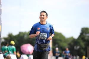 BIB: 0178
                            <button type="button" onclick="openModal(5136433)" class="btn btn-primary btn-sm float-right btn-popup" data-toggle="modal" data-target=".modal-high-quality">
                        <i class="fas fa-shopping-cart"></i> Add to Cart
                    </button>
                                            <button type="button" onclick="isThisMe(5136433, true)" class="btn btn-success btn-sm float-right btn-popup btn-isme hidden" data-toggle="tooltip" data-placement="bottom" title="นี่คือรูปของคุณใช่ไหม คลิกที่นี่เพื่อเอาเข้าอัลบั้ม">
                        <i class="fas fa-plus"></i> Add to album
                    </button>
                    <button type="button" onclick="isThisMe(5136433, false)" class="btn btn-warning btn-sm float-right btn-popup btn-isnotme hidden">
                        <i class="fas fa-ban"></i> Remove from album
                    </button>