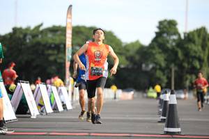 BIB: 0212
                            <button type="button" onclick="openModal(5104136)" class="btn btn-primary btn-sm float-right btn-popup" data-toggle="modal" data-target=".modal-high-quality">
                        <i class="fas fa-shopping-cart"></i> Add to Cart
                    </button>
                                            <button type="button" onclick="isThisMe(5104136, true)" class="btn btn-success btn-sm float-right btn-popup btn-isme hidden" data-toggle="tooltip" data-placement="bottom" title="นี่คือรูปของคุณใช่ไหม คลิกที่นี่เพื่อเอาเข้าอัลบั้ม">
                        <i class="fas fa-plus"></i> Add to album
                    </button>
                    <button type="button" onclick="isThisMe(5104136, false)" class="btn btn-warning btn-sm float-right btn-popup btn-isnotme hidden">
                        <i class="fas fa-ban"></i> Remove from album
                    </button>