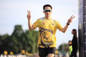 BIB: 0435
                            <button type="button" onclick="openModal(4948317)" class="btn btn-primary btn-sm float-right btn-popup" data-toggle="modal" data-target=".modal-high-quality">
                        <i class="fas fa-shopping-cart"></i> Add to Cart
                    </button>
                                            <button type="button" onclick="isThisMe(4948317, true)" class="btn btn-success btn-sm float-right btn-popup btn-isme hidden" data-toggle="tooltip" data-placement="bottom" title="นี่คือรูปของคุณใช่ไหม คลิกที่นี่เพื่อเอาเข้าอัลบั้ม">
                        <i class="fas fa-plus"></i> Add to album
                    </button>
                    <button type="button" onclick="isThisMe(4948317, false)" class="btn btn-warning btn-sm float-right btn-popup btn-isnotme hidden">
                        <i class="fas fa-ban"></i> Remove from album
                    </button>