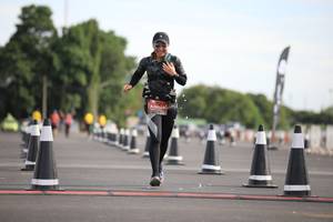 BIB: 0029
                            <button type="button" onclick="openModal(5122943)" class="btn btn-primary btn-sm float-right btn-popup" data-toggle="modal" data-target=".modal-high-quality">
                        <i class="fas fa-shopping-cart"></i> Add to Cart
                    </button>
                                            <button type="button" onclick="isThisMe(5122943, true)" class="btn btn-success btn-sm float-right btn-popup btn-isme hidden" data-toggle="tooltip" data-placement="bottom" title="นี่คือรูปของคุณใช่ไหม คลิกที่นี่เพื่อเอาเข้าอัลบั้ม">
                        <i class="fas fa-plus"></i> Add to album
                    </button>
                    <button type="button" onclick="isThisMe(5122943, false)" class="btn btn-warning btn-sm float-right btn-popup btn-isnotme hidden">
                        <i class="fas fa-ban"></i> Remove from album
                    </button>