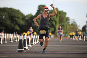 BIB: 1252
                            <button type="button" onclick="openModal(4948014)" class="btn btn-primary btn-sm float-right btn-popup" data-toggle="modal" data-target=".modal-high-quality">
                        <i class="fas fa-shopping-cart"></i> Add to Cart
                    </button>
                                            <button type="button" onclick="isThisMe(4948014, true)" class="btn btn-success btn-sm float-right btn-popup btn-isme hidden" data-toggle="tooltip" data-placement="bottom" title="นี่คือรูปของคุณใช่ไหม คลิกที่นี่เพื่อเอาเข้าอัลบั้ม">
                        <i class="fas fa-plus"></i> Add to album
                    </button>
                    <button type="button" onclick="isThisMe(4948014, false)" class="btn btn-warning btn-sm float-right btn-popup btn-isnotme hidden">
                        <i class="fas fa-ban"></i> Remove from album
                    </button>