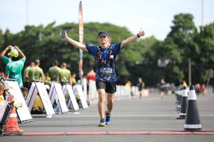 BIB: 916
                            <button type="button" onclick="openModal(5136737)" class="btn btn-primary btn-sm float-right btn-popup" data-toggle="modal" data-target=".modal-high-quality">
                        <i class="fas fa-shopping-cart"></i> Add to Cart
                    </button>
                                            <button type="button" onclick="isThisMe(5136737, true)" class="btn btn-success btn-sm float-right btn-popup btn-isme hidden" data-toggle="tooltip" data-placement="bottom" title="นี่คือรูปของคุณใช่ไหม คลิกที่นี่เพื่อเอาเข้าอัลบั้ม">
                        <i class="fas fa-plus"></i> Add to album
                    </button>
                    <button type="button" onclick="isThisMe(5136737, false)" class="btn btn-warning btn-sm float-right btn-popup btn-isnotme hidden">
                        <i class="fas fa-ban"></i> Remove from album
                    </button>