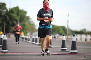 BIB: 029
                            <button type="button" onclick="openModal(5122679)" class="btn btn-primary btn-sm float-right btn-popup" data-toggle="modal" data-target=".modal-high-quality">
                        <i class="fas fa-shopping-cart"></i> Add to Cart
                    </button>
                                            <button type="button" onclick="isThisMe(5122679, true)" class="btn btn-success btn-sm float-right btn-popup btn-isme hidden" data-toggle="tooltip" data-placement="bottom" title="นี่คือรูปของคุณใช่ไหม คลิกที่นี่เพื่อเอาเข้าอัลบั้ม">
                        <i class="fas fa-plus"></i> Add to album
                    </button>
                    <button type="button" onclick="isThisMe(5122679, false)" class="btn btn-warning btn-sm float-right btn-popup btn-isnotme hidden">
                        <i class="fas fa-ban"></i> Remove from album
                    </button>