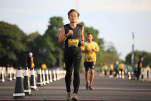 BIB: 1255, 
                            <button type="button" onclick="openModal(4947802)" class="btn btn-primary btn-sm float-right btn-popup" data-toggle="modal" data-target=".modal-high-quality">
                        <i class="fas fa-shopping-cart"></i> Add to Cart
                    </button>
                                            <button type="button" onclick="isThisMe(4947802, true)" class="btn btn-success btn-sm float-right btn-popup btn-isme hidden" data-toggle="tooltip" data-placement="bottom" title="นี่คือรูปของคุณใช่ไหม คลิกที่นี่เพื่อเอาเข้าอัลบั้ม">
                        <i class="fas fa-plus"></i> Add to album
                    </button>
                    <button type="button" onclick="isThisMe(4947802, false)" class="btn btn-warning btn-sm float-right btn-popup btn-isnotme hidden">
                        <i class="fas fa-ban"></i> Remove from album
                    </button>