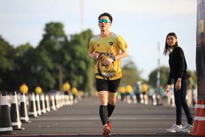 BIB: 0435
                            <button type="button" onclick="openModal(4948242)" class="btn btn-primary btn-sm float-right btn-popup" data-toggle="modal" data-target=".modal-high-quality">
                        <i class="fas fa-shopping-cart"></i> Add to Cart
                    </button>
                                            <button type="button" onclick="isThisMe(4948242, true)" class="btn btn-success btn-sm float-right btn-popup btn-isme hidden" data-toggle="tooltip" data-placement="bottom" title="นี่คือรูปของคุณใช่ไหม คลิกที่นี่เพื่อเอาเข้าอัลบั้ม">
                        <i class="fas fa-plus"></i> Add to album
                    </button>
                    <button type="button" onclick="isThisMe(4948242, false)" class="btn btn-warning btn-sm float-right btn-popup btn-isnotme hidden">
                        <i class="fas fa-ban"></i> Remove from album
                    </button>