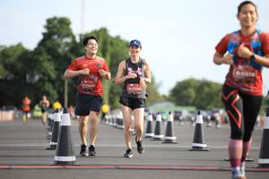 BIB: 0340, 03473
                            <button type="button" onclick="openModal(5094320)" class="btn btn-primary btn-sm float-right btn-popup" data-toggle="modal" data-target=".modal-high-quality">
                        <i class="fas fa-shopping-cart"></i> Add to Cart
                    </button>
                                            <button type="button" onclick="isThisMe(5094320, true)" class="btn btn-success btn-sm float-right btn-popup btn-isme hidden" data-toggle="tooltip" data-placement="bottom" title="นี่คือรูปของคุณใช่ไหม คลิกที่นี่เพื่อเอาเข้าอัลบั้ม">
                        <i class="fas fa-plus"></i> Add to album
                    </button>
                    <button type="button" onclick="isThisMe(5094320, false)" class="btn btn-warning btn-sm float-right btn-popup btn-isnotme hidden">
                        <i class="fas fa-ban"></i> Remove from album
                    </button>