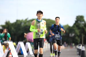 BIB: 
                            <button type="button" onclick="openModal(5128417)" class="btn btn-primary btn-sm float-right btn-popup" data-toggle="modal" data-target=".modal-high-quality">
                        <i class="fas fa-shopping-cart"></i> Add to Cart
                    </button>
                                            <button type="button" onclick="isThisMe(5128417, true)" class="btn btn-success btn-sm float-right btn-popup btn-isme hidden" data-toggle="tooltip" data-placement="bottom" title="นี่คือรูปของคุณใช่ไหม คลิกที่นี่เพื่อเอาเข้าอัลบั้ม">
                        <i class="fas fa-plus"></i> Add to album
                    </button>
                    <button type="button" onclick="isThisMe(5128417, false)" class="btn btn-warning btn-sm float-right btn-popup btn-isnotme hidden">
                        <i class="fas fa-ban"></i> Remove from album
                    </button>