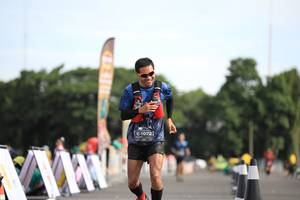 BIB: 1072
                            <button type="button" onclick="openModal(5123888)" class="btn btn-primary btn-sm float-right btn-popup" data-toggle="modal" data-target=".modal-high-quality">
                        <i class="fas fa-shopping-cart"></i> Add to Cart
                    </button>
                                            <button type="button" onclick="isThisMe(5123888, true)" class="btn btn-success btn-sm float-right btn-popup btn-isme hidden" data-toggle="tooltip" data-placement="bottom" title="นี่คือรูปของคุณใช่ไหม คลิกที่นี่เพื่อเอาเข้าอัลบั้ม">
                        <i class="fas fa-plus"></i> Add to album
                    </button>
                    <button type="button" onclick="isThisMe(5123888, false)" class="btn btn-warning btn-sm float-right btn-popup btn-isnotme hidden">
                        <i class="fas fa-ban"></i> Remove from album
                    </button>