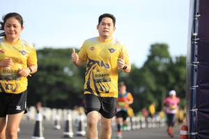 BIB: 0332, 0465
                            <button type="button" onclick="openModal(4959895)" class="btn btn-primary btn-sm float-right btn-popup" data-toggle="modal" data-target=".modal-high-quality">
                        <i class="fas fa-shopping-cart"></i> Add to Cart
                    </button>
                                            <button type="button" onclick="isThisMe(4959895, true)" class="btn btn-success btn-sm float-right btn-popup btn-isme hidden" data-toggle="tooltip" data-placement="bottom" title="นี่คือรูปของคุณใช่ไหม คลิกที่นี่เพื่อเอาเข้าอัลบั้ม">
                        <i class="fas fa-plus"></i> Add to album
                    </button>
                    <button type="button" onclick="isThisMe(4959895, false)" class="btn btn-warning btn-sm float-right btn-popup btn-isnotme hidden">
                        <i class="fas fa-ban"></i> Remove from album
                    </button>