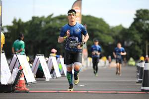 BIB: 0940
                            <button type="button" onclick="openModal(5109575)" class="btn btn-primary btn-sm float-right btn-popup" data-toggle="modal" data-target=".modal-high-quality">
                        <i class="fas fa-shopping-cart"></i> Add to Cart
                    </button>
                                            <button type="button" onclick="isThisMe(5109575, true)" class="btn btn-success btn-sm float-right btn-popup btn-isme hidden" data-toggle="tooltip" data-placement="bottom" title="นี่คือรูปของคุณใช่ไหม คลิกที่นี่เพื่อเอาเข้าอัลบั้ม">
                        <i class="fas fa-plus"></i> Add to album
                    </button>
                    <button type="button" onclick="isThisMe(5109575, false)" class="btn btn-warning btn-sm float-right btn-popup btn-isnotme hidden">
                        <i class="fas fa-ban"></i> Remove from album
                    </button>