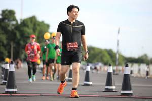 BIB: 0493
                            <button type="button" onclick="openModal(5106649)" class="btn btn-primary btn-sm float-right btn-popup" data-toggle="modal" data-target=".modal-high-quality">
                        <i class="fas fa-shopping-cart"></i> Add to Cart
                    </button>
                                            <button type="button" onclick="isThisMe(5106649, true)" class="btn btn-success btn-sm float-right btn-popup btn-isme hidden" data-toggle="tooltip" data-placement="bottom" title="นี่คือรูปของคุณใช่ไหม คลิกที่นี่เพื่อเอาเข้าอัลบั้ม">
                        <i class="fas fa-plus"></i> Add to album
                    </button>
                    <button type="button" onclick="isThisMe(5106649, false)" class="btn btn-warning btn-sm float-right btn-popup btn-isnotme hidden">
                        <i class="fas fa-ban"></i> Remove from album
                    </button>