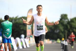 BIB: 0304
                            <button type="button" onclick="openModal(5098188)" class="btn btn-primary btn-sm float-right btn-popup" data-toggle="modal" data-target=".modal-high-quality">
                        <i class="fas fa-shopping-cart"></i> Add to Cart
                    </button>
                                            <button type="button" onclick="isThisMe(5098188, true)" class="btn btn-success btn-sm float-right btn-popup btn-isme hidden" data-toggle="tooltip" data-placement="bottom" title="นี่คือรูปของคุณใช่ไหม คลิกที่นี่เพื่อเอาเข้าอัลบั้ม">
                        <i class="fas fa-plus"></i> Add to album
                    </button>
                    <button type="button" onclick="isThisMe(5098188, false)" class="btn btn-warning btn-sm float-right btn-popup btn-isnotme hidden">
                        <i class="fas fa-ban"></i> Remove from album
                    </button>