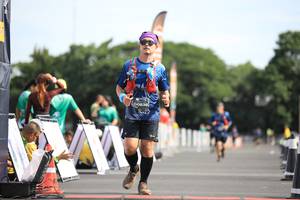 BIB: 838
                            <button type="button" onclick="openModal(5136676)" class="btn btn-primary btn-sm float-right btn-popup" data-toggle="modal" data-target=".modal-high-quality">
                        <i class="fas fa-shopping-cart"></i> Add to Cart
                    </button>
                                            <button type="button" onclick="isThisMe(5136676, true)" class="btn btn-success btn-sm float-right btn-popup btn-isme hidden" data-toggle="tooltip" data-placement="bottom" title="นี่คือรูปของคุณใช่ไหม คลิกที่นี่เพื่อเอาเข้าอัลบั้ม">
                        <i class="fas fa-plus"></i> Add to album
                    </button>
                    <button type="button" onclick="isThisMe(5136676, false)" class="btn btn-warning btn-sm float-right btn-popup btn-isnotme hidden">
                        <i class="fas fa-ban"></i> Remove from album
                    </button>