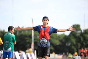 BIB: 0839
                            <button type="button" onclick="openModal(5102310)" class="btn btn-primary btn-sm float-right btn-popup" data-toggle="modal" data-target=".modal-high-quality">
                        <i class="fas fa-shopping-cart"></i> Add to Cart
                    </button>
                                            <button type="button" onclick="isThisMe(5102310, true)" class="btn btn-success btn-sm float-right btn-popup btn-isme hidden" data-toggle="tooltip" data-placement="bottom" title="นี่คือรูปของคุณใช่ไหม คลิกที่นี่เพื่อเอาเข้าอัลบั้ม">
                        <i class="fas fa-plus"></i> Add to album
                    </button>
                    <button type="button" onclick="isThisMe(5102310, false)" class="btn btn-warning btn-sm float-right btn-popup btn-isnotme hidden">
                        <i class="fas fa-ban"></i> Remove from album
                    </button>