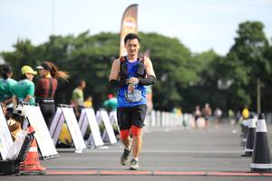 BIB: 0371
                            <button type="button" onclick="openModal(5136607)" class="btn btn-primary btn-sm float-right btn-popup" data-toggle="modal" data-target=".modal-high-quality">
                        <i class="fas fa-shopping-cart"></i> Add to Cart
                    </button>
                                            <button type="button" onclick="isThisMe(5136607, true)" class="btn btn-success btn-sm float-right btn-popup btn-isme hidden" data-toggle="tooltip" data-placement="bottom" title="นี่คือรูปของคุณใช่ไหม คลิกที่นี่เพื่อเอาเข้าอัลบั้ม">
                        <i class="fas fa-plus"></i> Add to album
                    </button>
                    <button type="button" onclick="isThisMe(5136607, false)" class="btn btn-warning btn-sm float-right btn-popup btn-isnotme hidden">
                        <i class="fas fa-ban"></i> Remove from album
                    </button>