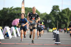 BIB: 0812
                            <button type="button" onclick="openModal(5127978)" class="btn btn-primary btn-sm float-right btn-popup" data-toggle="modal" data-target=".modal-high-quality">
                        <i class="fas fa-shopping-cart"></i> Add to Cart
                    </button>
                                            <button type="button" onclick="isThisMe(5127978, true)" class="btn btn-success btn-sm float-right btn-popup btn-isme hidden" data-toggle="tooltip" data-placement="bottom" title="นี่คือรูปของคุณใช่ไหม คลิกที่นี่เพื่อเอาเข้าอัลบั้ม">
                        <i class="fas fa-plus"></i> Add to album
                    </button>
                    <button type="button" onclick="isThisMe(5127978, false)" class="btn btn-warning btn-sm float-right btn-popup btn-isnotme hidden">
                        <i class="fas fa-ban"></i> Remove from album
                    </button>