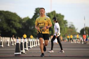 BIB: 1092
                            <button type="button" onclick="openModal(4948556)" class="btn btn-primary btn-sm float-right btn-popup" data-toggle="modal" data-target=".modal-high-quality">
                        <i class="fas fa-shopping-cart"></i> Add to Cart
                    </button>
                                            <button type="button" onclick="isThisMe(4948556, true)" class="btn btn-success btn-sm float-right btn-popup btn-isme hidden" data-toggle="tooltip" data-placement="bottom" title="นี่คือรูปของคุณใช่ไหม คลิกที่นี่เพื่อเอาเข้าอัลบั้ม">
                        <i class="fas fa-plus"></i> Add to album
                    </button>
                    <button type="button" onclick="isThisMe(4948556, false)" class="btn btn-warning btn-sm float-right btn-popup btn-isnotme hidden">
                        <i class="fas fa-ban"></i> Remove from album
                    </button>