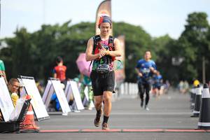 BIB: 0098
                            <button type="button" onclick="openModal(5129150)" class="btn btn-primary btn-sm float-right btn-popup" data-toggle="modal" data-target=".modal-high-quality">
                        <i class="fas fa-shopping-cart"></i> Add to Cart
                    </button>
                                            <button type="button" onclick="isThisMe(5129150, true)" class="btn btn-success btn-sm float-right btn-popup btn-isme hidden" data-toggle="tooltip" data-placement="bottom" title="นี่คือรูปของคุณใช่ไหม คลิกที่นี่เพื่อเอาเข้าอัลบั้ม">
                        <i class="fas fa-plus"></i> Add to album
                    </button>
                    <button type="button" onclick="isThisMe(5129150, false)" class="btn btn-warning btn-sm float-right btn-popup btn-isnotme hidden">
                        <i class="fas fa-ban"></i> Remove from album
                    </button>