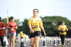 BIB: 0904
                            <button type="button" onclick="openModal(4974959)" class="btn btn-primary btn-sm float-right btn-popup" data-toggle="modal" data-target=".modal-high-quality">
                        <i class="fas fa-shopping-cart"></i> Add to Cart
                    </button>
                                            <button type="button" onclick="isThisMe(4974959, true)" class="btn btn-success btn-sm float-right btn-popup btn-isme hidden" data-toggle="tooltip" data-placement="bottom" title="นี่คือรูปของคุณใช่ไหม คลิกที่นี่เพื่อเอาเข้าอัลบั้ม">
                        <i class="fas fa-plus"></i> Add to album
                    </button>
                    <button type="button" onclick="isThisMe(4974959, false)" class="btn btn-warning btn-sm float-right btn-popup btn-isnotme hidden">
                        <i class="fas fa-ban"></i> Remove from album
                    </button>