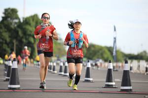 BIB: 0171, 01721, 
                            <button type="button" onclick="openModal(5099093)" class="btn btn-primary btn-sm float-right btn-popup" data-toggle="modal" data-target=".modal-high-quality">
                        <i class="fas fa-shopping-cart"></i> Add to Cart
                    </button>
                                            <button type="button" onclick="isThisMe(5099093, true)" class="btn btn-success btn-sm float-right btn-popup btn-isme hidden" data-toggle="tooltip" data-placement="bottom" title="นี่คือรูปของคุณใช่ไหม คลิกที่นี่เพื่อเอาเข้าอัลบั้ม">
                        <i class="fas fa-plus"></i> Add to album
                    </button>
                    <button type="button" onclick="isThisMe(5099093, false)" class="btn btn-warning btn-sm float-right btn-popup btn-isnotme hidden">
                        <i class="fas fa-ban"></i> Remove from album
                    </button>