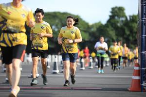 BIB: 0914
                            <button type="button" onclick="openModal(4971370)" class="btn btn-primary btn-sm float-right btn-popup" data-toggle="modal" data-target=".modal-high-quality">
                        <i class="fas fa-shopping-cart"></i> Add to Cart
                    </button>
                                            <button type="button" onclick="isThisMe(4971370, true)" class="btn btn-success btn-sm float-right btn-popup btn-isme hidden" data-toggle="tooltip" data-placement="bottom" title="นี่คือรูปของคุณใช่ไหม คลิกที่นี่เพื่อเอาเข้าอัลบั้ม">
                        <i class="fas fa-plus"></i> Add to album
                    </button>
                    <button type="button" onclick="isThisMe(4971370, false)" class="btn btn-warning btn-sm float-right btn-popup btn-isnotme hidden">
                        <i class="fas fa-ban"></i> Remove from album
                    </button>