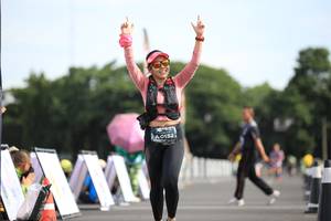 BIB: 0152
                            <button type="button" onclick="openModal(5128921)" class="btn btn-primary btn-sm float-right btn-popup" data-toggle="modal" data-target=".modal-high-quality">
                        <i class="fas fa-shopping-cart"></i> Add to Cart
                    </button>
                                            <button type="button" onclick="isThisMe(5128921, true)" class="btn btn-success btn-sm float-right btn-popup btn-isme hidden" data-toggle="tooltip" data-placement="bottom" title="นี่คือรูปของคุณใช่ไหม คลิกที่นี่เพื่อเอาเข้าอัลบั้ม">
                        <i class="fas fa-plus"></i> Add to album
                    </button>
                    <button type="button" onclick="isThisMe(5128921, false)" class="btn btn-warning btn-sm float-right btn-popup btn-isnotme hidden">
                        <i class="fas fa-ban"></i> Remove from album
                    </button>