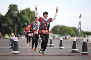 BIB: 0075
                            <button type="button" onclick="openModal(5120093)" class="btn btn-primary btn-sm float-right btn-popup" data-toggle="modal" data-target=".modal-high-quality">
                        <i class="fas fa-shopping-cart"></i> Add to Cart
                    </button>
                                            <button type="button" onclick="isThisMe(5120093, true)" class="btn btn-success btn-sm float-right btn-popup btn-isme hidden" data-toggle="tooltip" data-placement="bottom" title="นี่คือรูปของคุณใช่ไหม คลิกที่นี่เพื่อเอาเข้าอัลบั้ม">
                        <i class="fas fa-plus"></i> Add to album
                    </button>
                    <button type="button" onclick="isThisMe(5120093, false)" class="btn btn-warning btn-sm float-right btn-popup btn-isnotme hidden">
                        <i class="fas fa-ban"></i> Remove from album
                    </button>