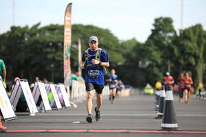 BIB: 0252
                            <button type="button" onclick="openModal(5109307)" class="btn btn-primary btn-sm float-right btn-popup" data-toggle="modal" data-target=".modal-high-quality">
                        <i class="fas fa-shopping-cart"></i> Add to Cart
                    </button>
                                            <button type="button" onclick="isThisMe(5109307, true)" class="btn btn-success btn-sm float-right btn-popup btn-isme hidden" data-toggle="tooltip" data-placement="bottom" title="นี่คือรูปของคุณใช่ไหม คลิกที่นี่เพื่อเอาเข้าอัลบั้ม">
                        <i class="fas fa-plus"></i> Add to album
                    </button>
                    <button type="button" onclick="isThisMe(5109307, false)" class="btn btn-warning btn-sm float-right btn-popup btn-isnotme hidden">
                        <i class="fas fa-ban"></i> Remove from album
                    </button>