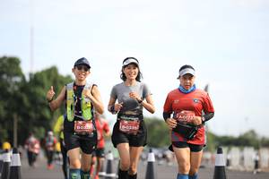 BIB: 0173, 0335, 0326
                            <button type="button" onclick="openModal(5119720)" class="btn btn-primary btn-sm float-right btn-popup" data-toggle="modal" data-target=".modal-high-quality">
                        <i class="fas fa-shopping-cart"></i> Add to Cart
                    </button>
                                            <button type="button" onclick="isThisMe(5119720, true)" class="btn btn-success btn-sm float-right btn-popup btn-isme hidden" data-toggle="tooltip" data-placement="bottom" title="นี่คือรูปของคุณใช่ไหม คลิกที่นี่เพื่อเอาเข้าอัลบั้ม">
                        <i class="fas fa-plus"></i> Add to album
                    </button>
                    <button type="button" onclick="isThisMe(5119720, false)" class="btn btn-warning btn-sm float-right btn-popup btn-isnotme hidden">
                        <i class="fas fa-ban"></i> Remove from album
                    </button>