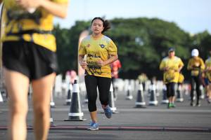 BIB: 015
                            <button type="button" onclick="openModal(4966127)" class="btn btn-primary btn-sm float-right btn-popup" data-toggle="modal" data-target=".modal-high-quality">
                        <i class="fas fa-shopping-cart"></i> Add to Cart
                    </button>
                                            <button type="button" onclick="isThisMe(4966127, true)" class="btn btn-success btn-sm float-right btn-popup btn-isme hidden" data-toggle="tooltip" data-placement="bottom" title="นี่คือรูปของคุณใช่ไหม คลิกที่นี่เพื่อเอาเข้าอัลบั้ม">
                        <i class="fas fa-plus"></i> Add to album
                    </button>
                    <button type="button" onclick="isThisMe(4966127, false)" class="btn btn-warning btn-sm float-right btn-popup btn-isnotme hidden">
                        <i class="fas fa-ban"></i> Remove from album
                    </button>