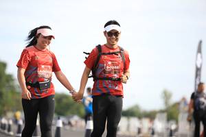 BIB: 0388, 0092
                            <button type="button" onclick="openModal(5098061)" class="btn btn-primary btn-sm float-right btn-popup" data-toggle="modal" data-target=".modal-high-quality">
                        <i class="fas fa-shopping-cart"></i> Add to Cart
                    </button>
                                            <button type="button" onclick="isThisMe(5098061, true)" class="btn btn-success btn-sm float-right btn-popup btn-isme hidden" data-toggle="tooltip" data-placement="bottom" title="นี่คือรูปของคุณใช่ไหม คลิกที่นี่เพื่อเอาเข้าอัลบั้ม">
                        <i class="fas fa-plus"></i> Add to album
                    </button>
                    <button type="button" onclick="isThisMe(5098061, false)" class="btn btn-warning btn-sm float-right btn-popup btn-isnotme hidden">
                        <i class="fas fa-ban"></i> Remove from album
                    </button>