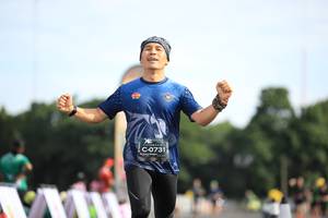 BIB: 0731, 
                            <button type="button" onclick="openModal(5106075)" class="btn btn-primary btn-sm float-right btn-popup" data-toggle="modal" data-target=".modal-high-quality">
                        <i class="fas fa-shopping-cart"></i> Add to Cart
                    </button>
                                            <button type="button" onclick="isThisMe(5106075, true)" class="btn btn-success btn-sm float-right btn-popup btn-isme hidden" data-toggle="tooltip" data-placement="bottom" title="นี่คือรูปของคุณใช่ไหม คลิกที่นี่เพื่อเอาเข้าอัลบั้ม">
                        <i class="fas fa-plus"></i> Add to album
                    </button>
                    <button type="button" onclick="isThisMe(5106075, false)" class="btn btn-warning btn-sm float-right btn-popup btn-isnotme hidden">
                        <i class="fas fa-ban"></i> Remove from album
                    </button>