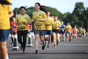 BIB: 0437, 0443
                            <button type="button" onclick="openModal(4972231)" class="btn btn-primary btn-sm float-right btn-popup" data-toggle="modal" data-target=".modal-high-quality">
                        <i class="fas fa-shopping-cart"></i> Add to Cart
                    </button>
                                            <button type="button" onclick="isThisMe(4972231, true)" class="btn btn-success btn-sm float-right btn-popup btn-isme hidden" data-toggle="tooltip" data-placement="bottom" title="นี่คือรูปของคุณใช่ไหม คลิกที่นี่เพื่อเอาเข้าอัลบั้ม">
                        <i class="fas fa-plus"></i> Add to album
                    </button>
                    <button type="button" onclick="isThisMe(4972231, false)" class="btn btn-warning btn-sm float-right btn-popup btn-isnotme hidden">
                        <i class="fas fa-ban"></i> Remove from album
                    </button>