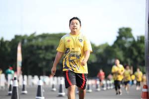 BIB: 0991
                            <button type="button" onclick="openModal(5081983)" class="btn btn-primary btn-sm float-right btn-popup" data-toggle="modal" data-target=".modal-high-quality">
                        <i class="fas fa-shopping-cart"></i> Add to Cart
                    </button>
                                            <button type="button" onclick="isThisMe(5081983, true)" class="btn btn-success btn-sm float-right btn-popup btn-isme hidden" data-toggle="tooltip" data-placement="bottom" title="นี่คือรูปของคุณใช่ไหม คลิกที่นี่เพื่อเอาเข้าอัลบั้ม">
                        <i class="fas fa-plus"></i> Add to album
                    </button>
                    <button type="button" onclick="isThisMe(5081983, false)" class="btn btn-warning btn-sm float-right btn-popup btn-isnotme hidden">
                        <i class="fas fa-ban"></i> Remove from album
                    </button>