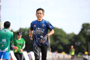 BIB: 0774
                            <button type="button" onclick="openModal(5105107)" class="btn btn-primary btn-sm float-right btn-popup" data-toggle="modal" data-target=".modal-high-quality">
                        <i class="fas fa-shopping-cart"></i> Add to Cart
                    </button>
                                            <button type="button" onclick="isThisMe(5105107, true)" class="btn btn-success btn-sm float-right btn-popup btn-isme hidden" data-toggle="tooltip" data-placement="bottom" title="นี่คือรูปของคุณใช่ไหม คลิกที่นี่เพื่อเอาเข้าอัลบั้ม">
                        <i class="fas fa-plus"></i> Add to album
                    </button>
                    <button type="button" onclick="isThisMe(5105107, false)" class="btn btn-warning btn-sm float-right btn-popup btn-isnotme hidden">
                        <i class="fas fa-ban"></i> Remove from album
                    </button>