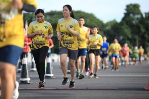 BIB: 0437, 0443
                            <button type="button" onclick="openModal(4972227)" class="btn btn-primary btn-sm float-right btn-popup" data-toggle="modal" data-target=".modal-high-quality">
                        <i class="fas fa-shopping-cart"></i> Add to Cart
                    </button>
                                            <button type="button" onclick="isThisMe(4972227, true)" class="btn btn-success btn-sm float-right btn-popup btn-isme hidden" data-toggle="tooltip" data-placement="bottom" title="นี่คือรูปของคุณใช่ไหม คลิกที่นี่เพื่อเอาเข้าอัลบั้ม">
                        <i class="fas fa-plus"></i> Add to album
                    </button>
                    <button type="button" onclick="isThisMe(4972227, false)" class="btn btn-warning btn-sm float-right btn-popup btn-isnotme hidden">
                        <i class="fas fa-ban"></i> Remove from album
                    </button>