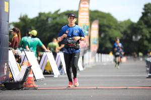 BIB: 0439
                            <button type="button" onclick="openModal(5136716)" class="btn btn-primary btn-sm float-right btn-popup" data-toggle="modal" data-target=".modal-high-quality">
                        <i class="fas fa-shopping-cart"></i> Add to Cart
                    </button>
                                            <button type="button" onclick="isThisMe(5136716, true)" class="btn btn-success btn-sm float-right btn-popup btn-isme hidden" data-toggle="tooltip" data-placement="bottom" title="นี่คือรูปของคุณใช่ไหม คลิกที่นี่เพื่อเอาเข้าอัลบั้ม">
                        <i class="fas fa-plus"></i> Add to album
                    </button>
                    <button type="button" onclick="isThisMe(5136716, false)" class="btn btn-warning btn-sm float-right btn-popup btn-isnotme hidden">
                        <i class="fas fa-ban"></i> Remove from album
                    </button>